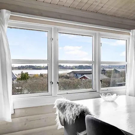 Cozy Log With A View Of The Water Ferienhaus Kirke Såby