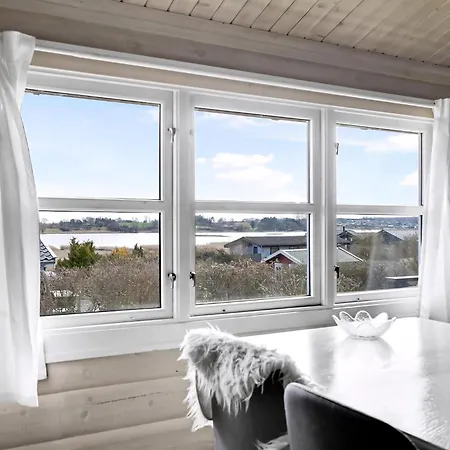 Cozy Log With A View Of The Water Feriehus *
